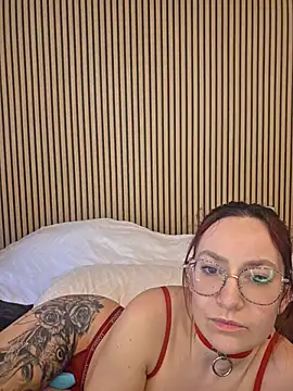 ladoucedu34 online show from April 4, 2026, 3:09 pm