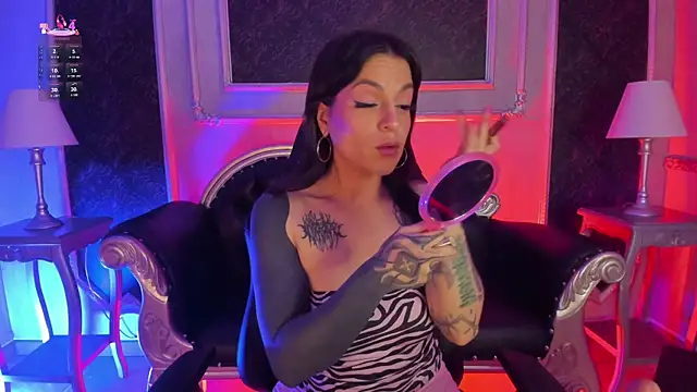 MeganDraco  online show from May 20, 2026, 1:06 pm