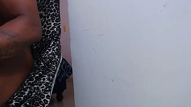 jhon tomson1 online show from December 18, 2025, 9:54 pm