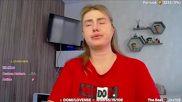 SuchCute online show from March 16, 2026, 2:50 am