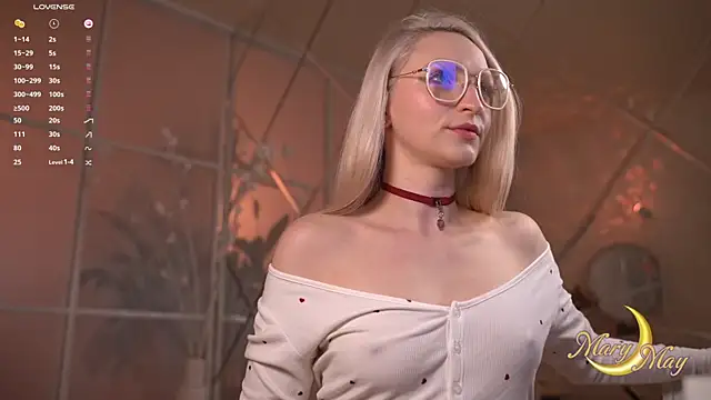 marylunamay online show from June 13, 2026, 4:10 am