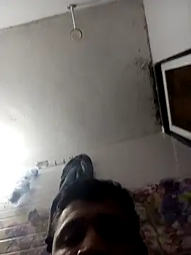 Snapshot of Naresh00766 chatting on December 18, 2025, 8:37 pm Naresh00766 online show from December 18, 2025, 8:37 pm