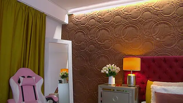 IrisMonn online show from March 15, 2025, 6:36 am