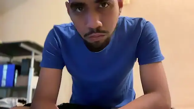 Snapshot of EnriquePersian197 chatting on January 15, 2025, 7:55 pm EnriquePersian197 online show from January 15, 2025, 7:55 pm