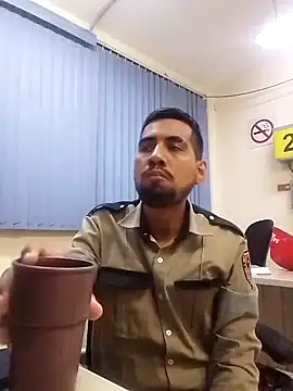 Snapshot of EnriquePersian197 chatting on January 18, 2025, 1:30 am EnriquePersian197 online show from January 18, 2025, 1:30 am