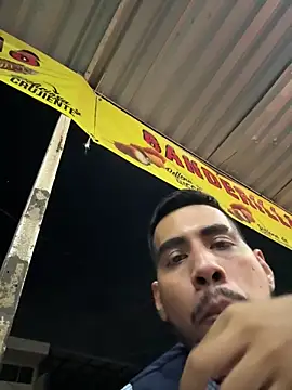 Snapshot of EnriquePersian197 chatting on March 9, 2025, 3:11 am EnriquePersian197 online show from March 9, 2025, 3:11 am