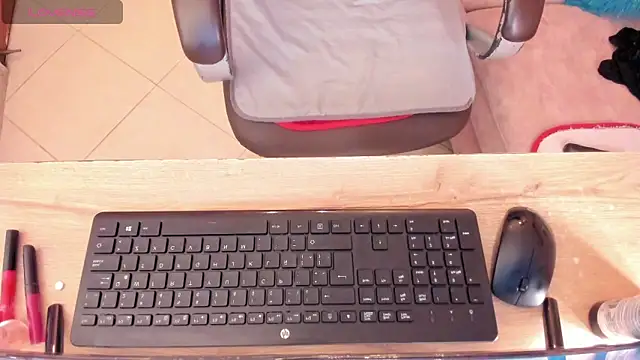 marien thomson  online show from September 27, 2025, 12:59 am