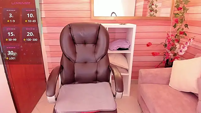 Snapshot of marien_thomson_ chatting on February 20, 2026, 2:19 am marien thomson online show from February 20, 2026, 2:19 am