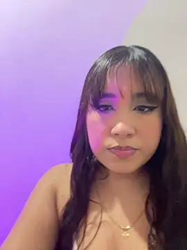 melyescobar online show from February 9, 2026, 4:05 am