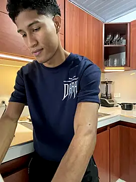 Snapshot of Masterikee chatting on September 22, 2025, 3:47 pm Masterikee online show from September 22, 2025, 3:47 pm