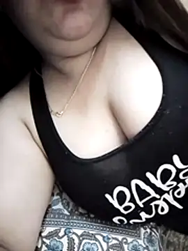 Naughty-Trisha online show from April 5, 2026, 5:10 pm