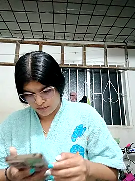 naughty-girl01 online show from February 27, 2025, 10:26 am