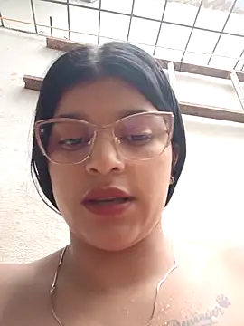 naughty-girl01 online show from March 6, 2025, 1:46 pm