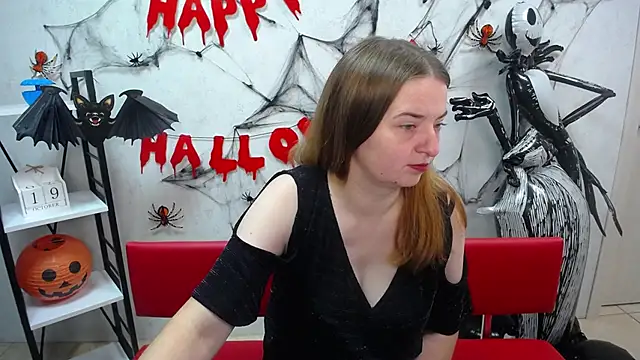 Snapshot of FreyaDak chatting on October 19, 2025, 5:08 am FreyaDak online show from October 19, 2025, 5:08 am