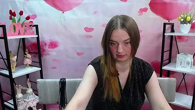 Snapshot of FreyaDak chatting on April 19, 2026, 6:10 pm FreyaDak online show from April 19, 2026, 6:10 pm