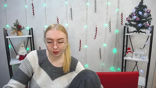 BeatriceFly online show from January 3, 2025, 9:15 am