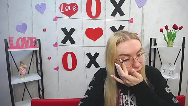 BeatriceFly online show from February 2, 2025, 6:15 am