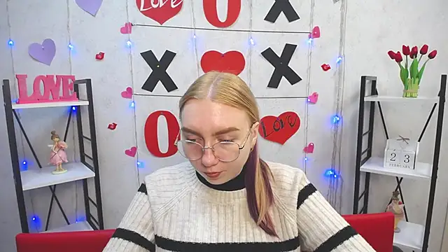 BeatriceFly online show from February 23, 2025, 12:16 pm