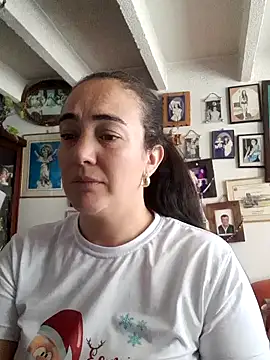 skayhot  online show from January 19, 2025, 2:28 pm