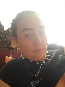 skayhot  online show from January 23, 2025, 2:39 pm