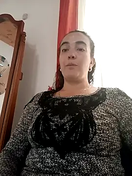 skayhot  online show from March 17, 2025, 1:18 pm