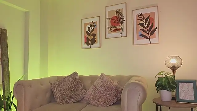 DahianaWalcott online show from March 20, 2026, 4:45 pm