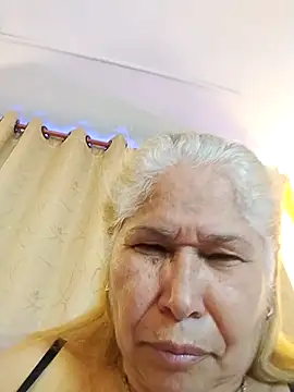 girl amada online show from March 3, 2026, 5:08 pm