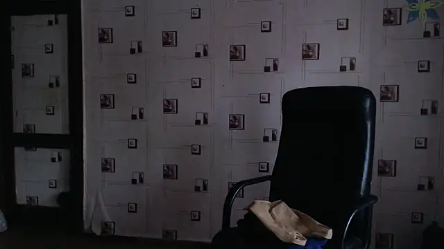 TasyaBigTTs online show from December 19, 2024, 12:12 pm