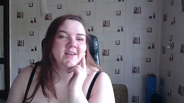 TasyaBigTTs online show from April 23, 2026, 1:24 pm