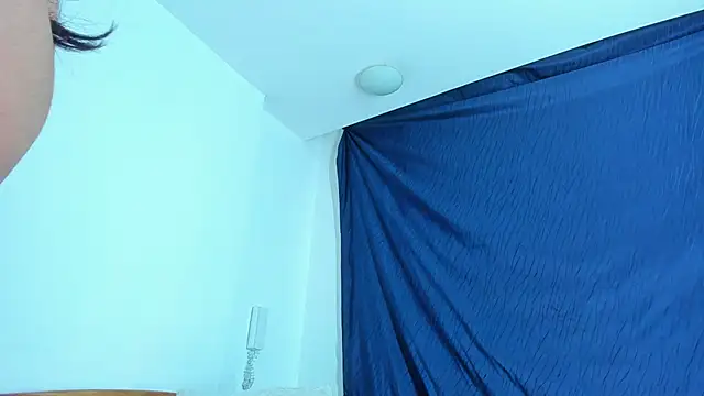 emiily15   online show from January 6, 2025, 9:11 pm