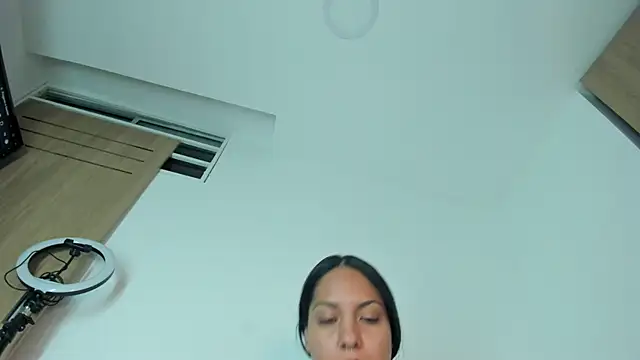 emiily15   online show from July 16, 2026, 1:44 am