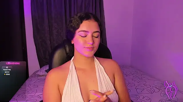 Snapshot of Adhara-zanne chatting on January 14, 2025, 3:11 am Adhara-zanne online show from January 14, 2025, 3:11 am