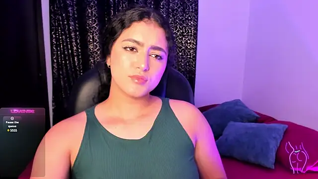 Snapshot of Adhara-zanne chatting on February 10, 2025, 1:35 am Adhara-zanne online show from February 10, 2025, 1:35 am