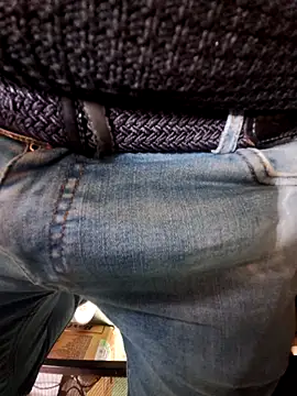 Snapshot of Sloulabg24 chatting on April 15, 2026, 2:24 pm Sloulabg24 online show from April 15, 2026, 2:24 pm