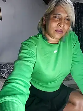 Goodgirlsue 77 online show from June 25, 2026, 12:42 pm