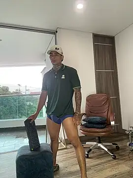 Snapshot of Dominiofit chatting on February 7, 2026, 12:09 pm Dominiofit online show from February 7, 2026, 12:09 pm