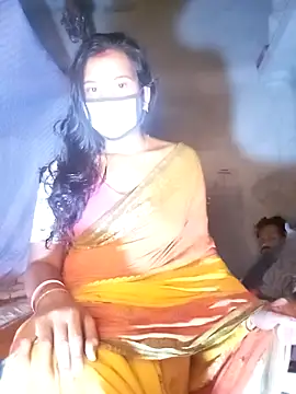 Snapshot of Greenchilli17 chatting on February 19, 2025, 1:40 am Greenchilli17 online show from February 19, 2025, 1:40 am