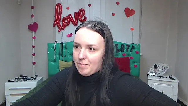 IsabelBlackberry online show from February 27, 2025, 12:23 pm