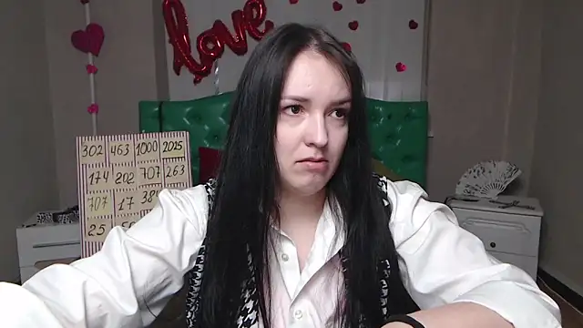 Snapshot of IsabelBlackberry chatting on February 24, 2026, 6:33 am IsabelBlackberry online show from February 24, 2026, 6:33 am