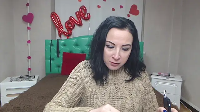 ElizabethSho online show from February 10, 2026, 8:02 pm