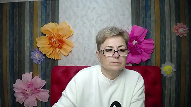 EmiliaGree online show from April 23, 2026, 5:04 pm