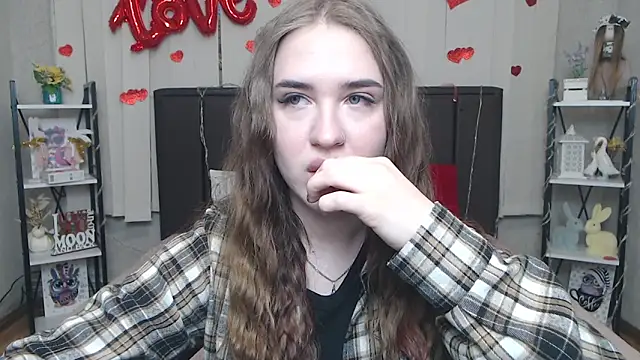 LauraHlot online show from March 14, 2026, 6:19 am