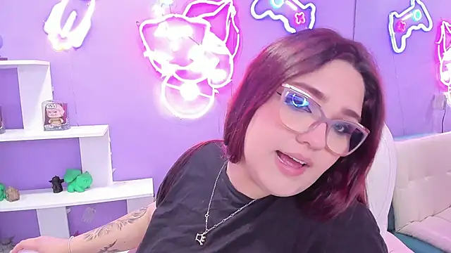 Camiila Osorio online show from September 10, 2025, 7:58 pm