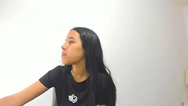 SofiSinfull online show from October 21, 2025, 3:13 pm