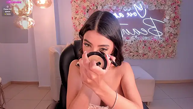 ValeriaVelvet online show from March 26, 2026, 12:00 pm