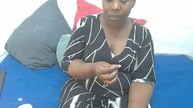 Thickchocolatex2 online show from December 3, 2025, 4:38 pm