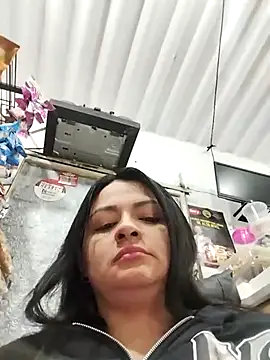 Linda Lars online show from March 18, 2025, 4:37 am