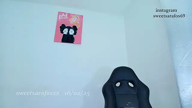 sweetsarasofia online show from February 16, 2025, 8:22 pm