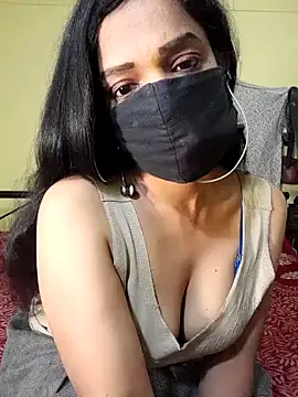 Snapshot of Nitya-Mahesh chatting on December 18, 2024, 5:42 pm Nitya-Mahesh online show from December 18, 2024, 5:42 pm