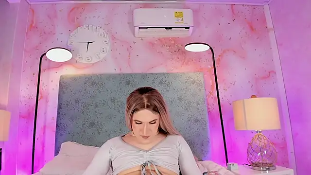 JESSI NAOMI online show from March 19, 2026, 5:00 am